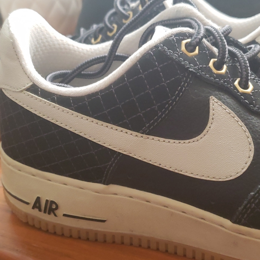 Air Force 1 - Nike - Rare Black Pattern Low Cuts
